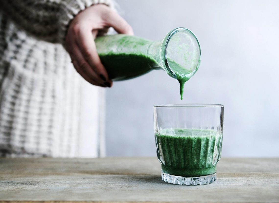 Miksujemy superfoods! Koktajl ze spiruliną