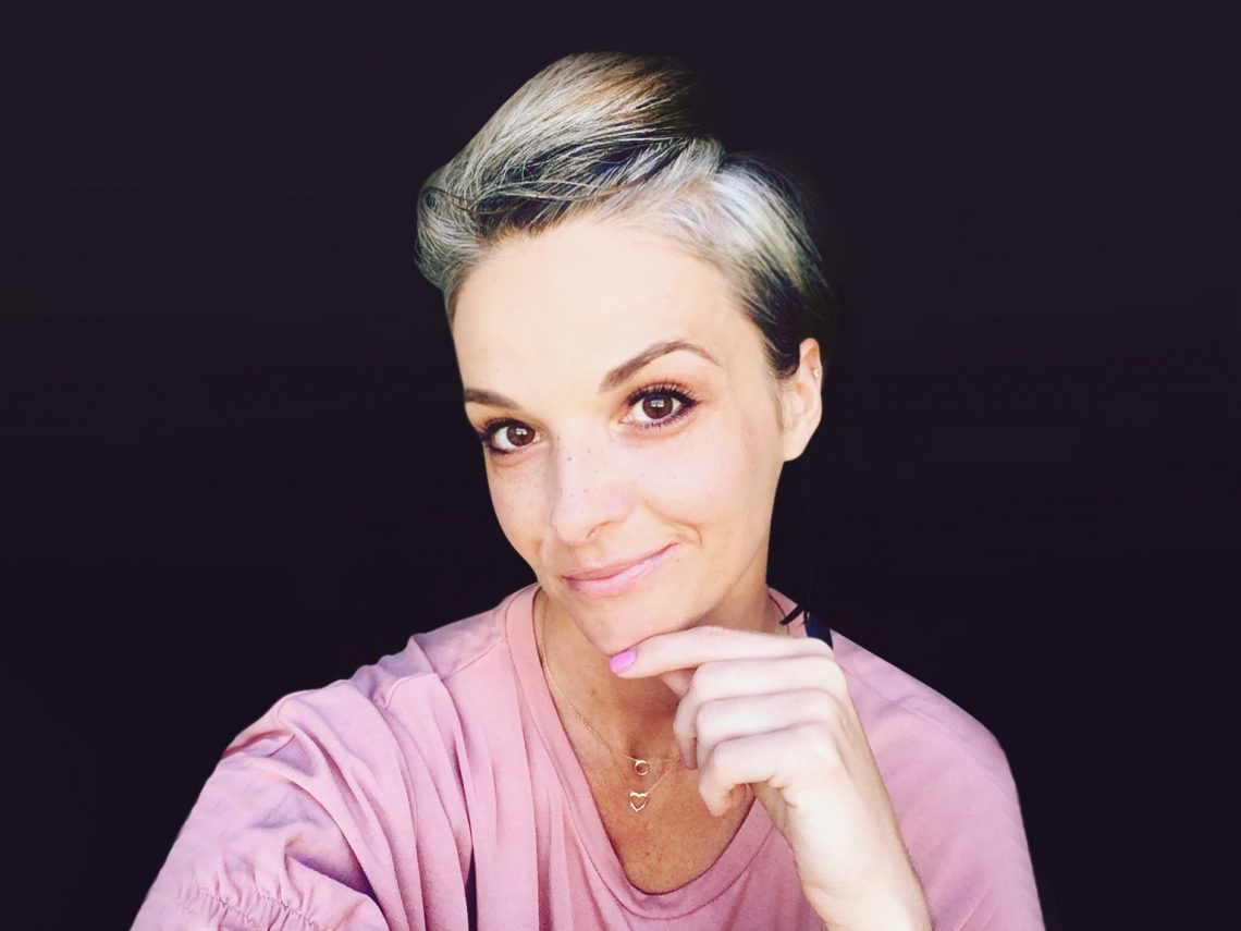 Joanna Michalska, dziewczyna z siwymi włosami