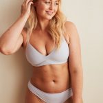 Modelka Iskra Lawrence w kampanii bielizny Aerie