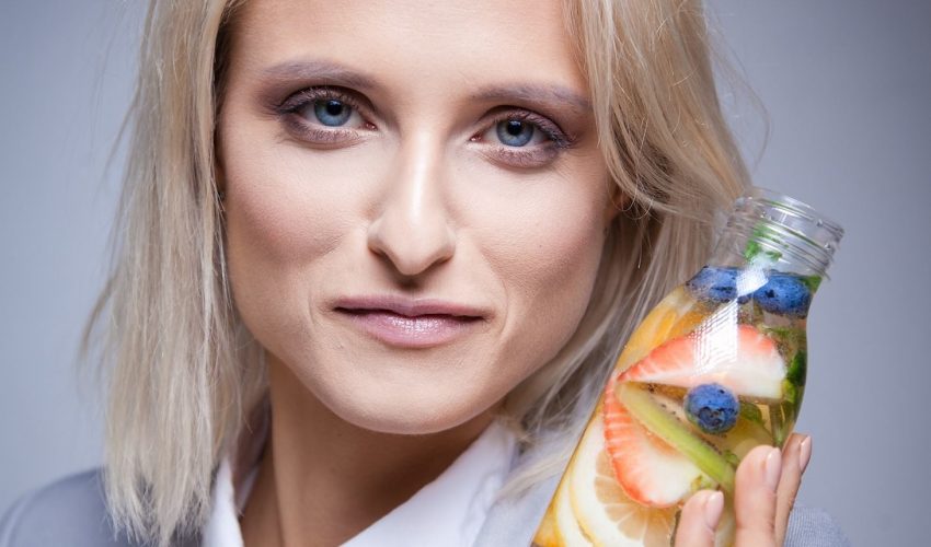 Hanna Stolińska-Fiedorowicz z sokiem