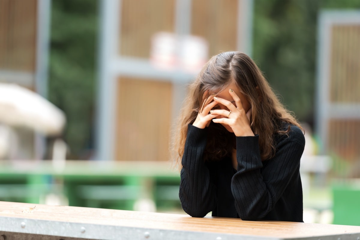 Czym jest anhedonia? Przyczyny, objawy, leczenie | HelloZdrowie