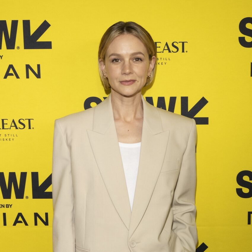 Carey Mulligan: „Myślę, że powinniśmy oglądać prawdziwe kobiety, tak skomplikowane, jak mogą być” – zdjęcie numer 1 Carey Mulligan - Hello Zdrowie