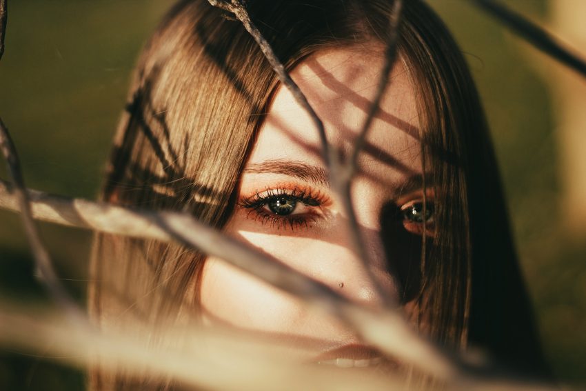 Wypadanie rzęs – przyczyny i sposoby przeciwdziałania /fot. Unsplash