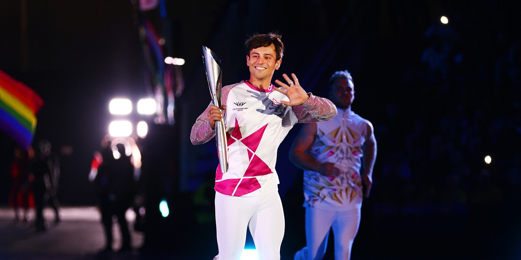 Tom Daley, mistrz świata w skokach do wody, został pierwszym męskim