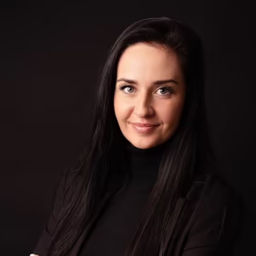 „Ja bym tego na siebie nigdy nie włożyła”. 7 przykładów mikroagresji, na które nie warto się godzić – zdjęcie numer 1 Karolina Dzikowska - Hello Zdrowie