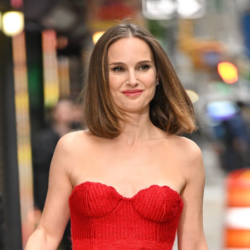 Natalie Portman: „Oczekiwania wobec kobiet wciąż są inne niż wobec mężczyzn. Czas to zmienić” – zdjęcie numer 1 Natalie Portman - Hello Zdrowie