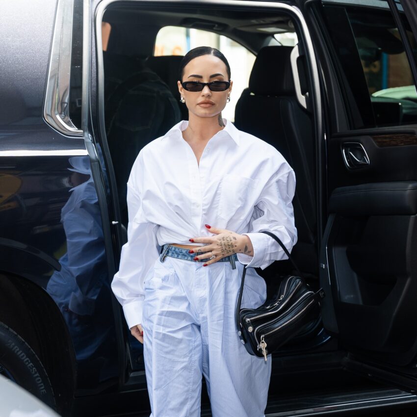 Demi Lovato: „Pokochałam swoje rozstępy zamiast się ich wstydzić” – zdjęcie numer 1 Demi Lovato - Hello Zdrowie