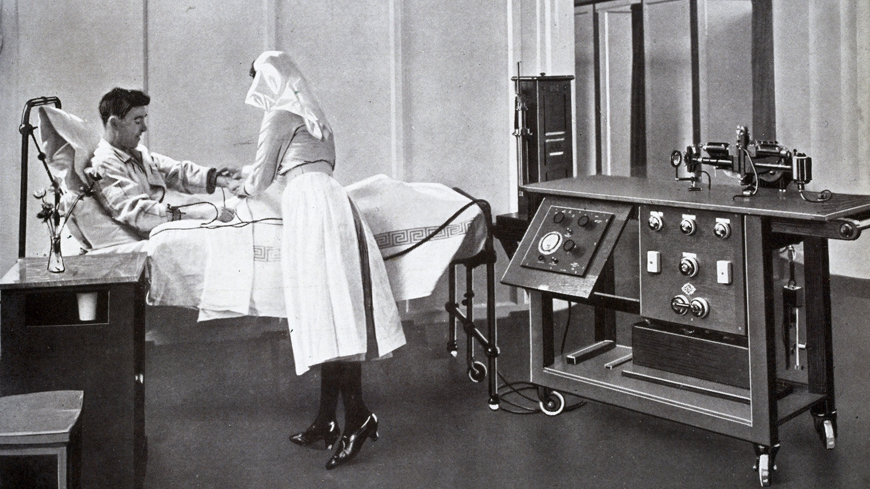 Badanie elektrokadriografem, 1927 r. - Hello Zdrowie