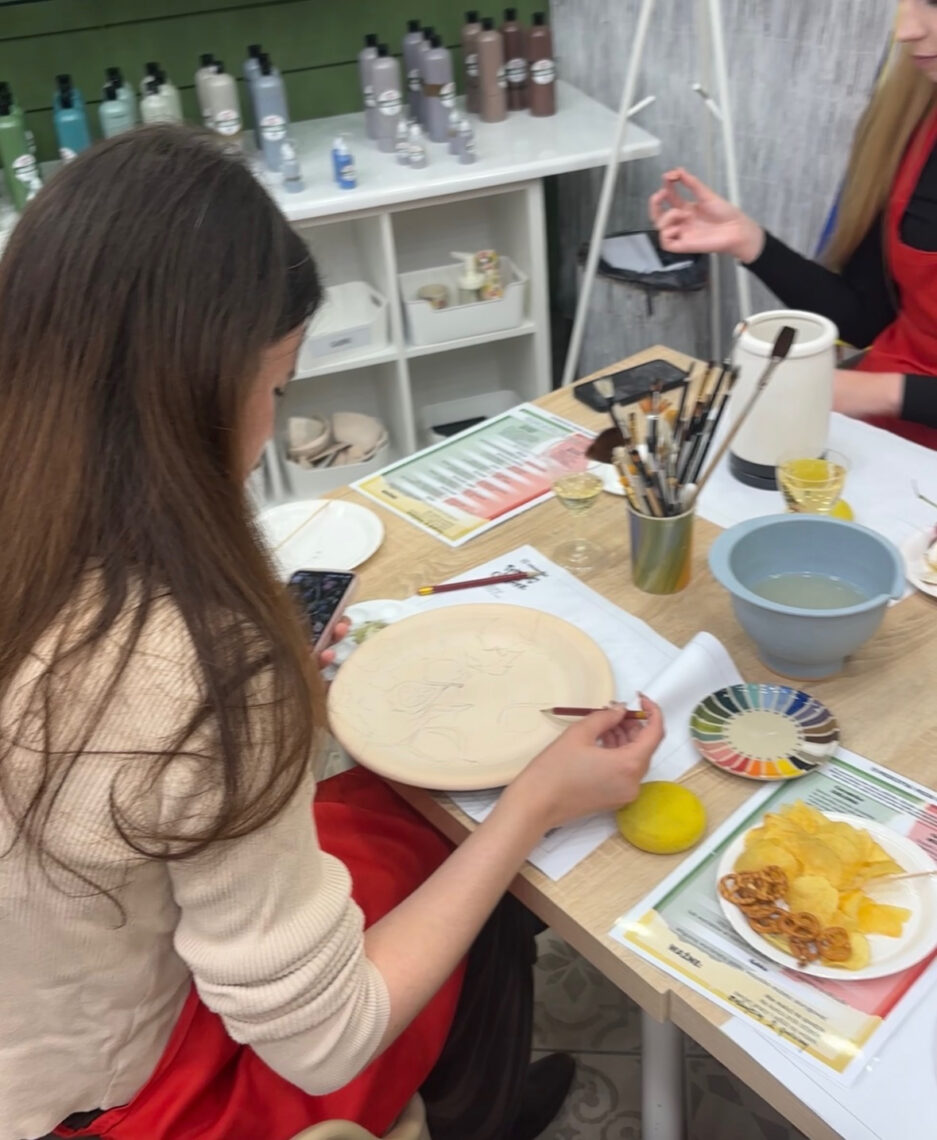 Warsztaty Ladies Night w pracowni ceramicznej - Hello Zdrowie